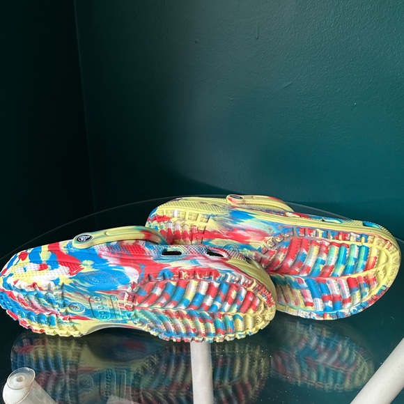 Psychedelic Crocs! - Picture 3 of 3